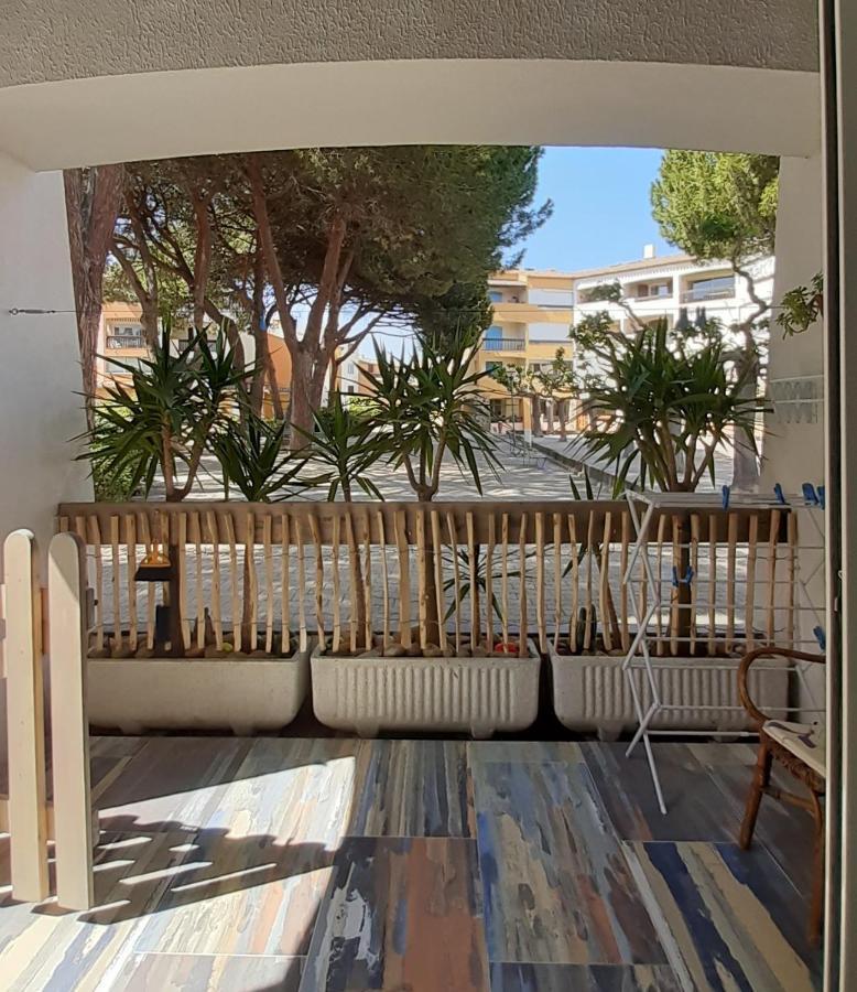 T2-3 Cabine Les Yuccas 200 M Plage Du Boucanet Rive Droite Grau Du Roi Ideal 2-4 Pers Le Grau-du-Roi Exterior foto